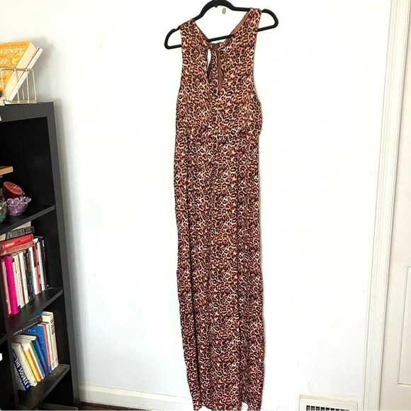 Forever 21 plus size Leopard print jumpsuit 2X - Picture 4 of 7